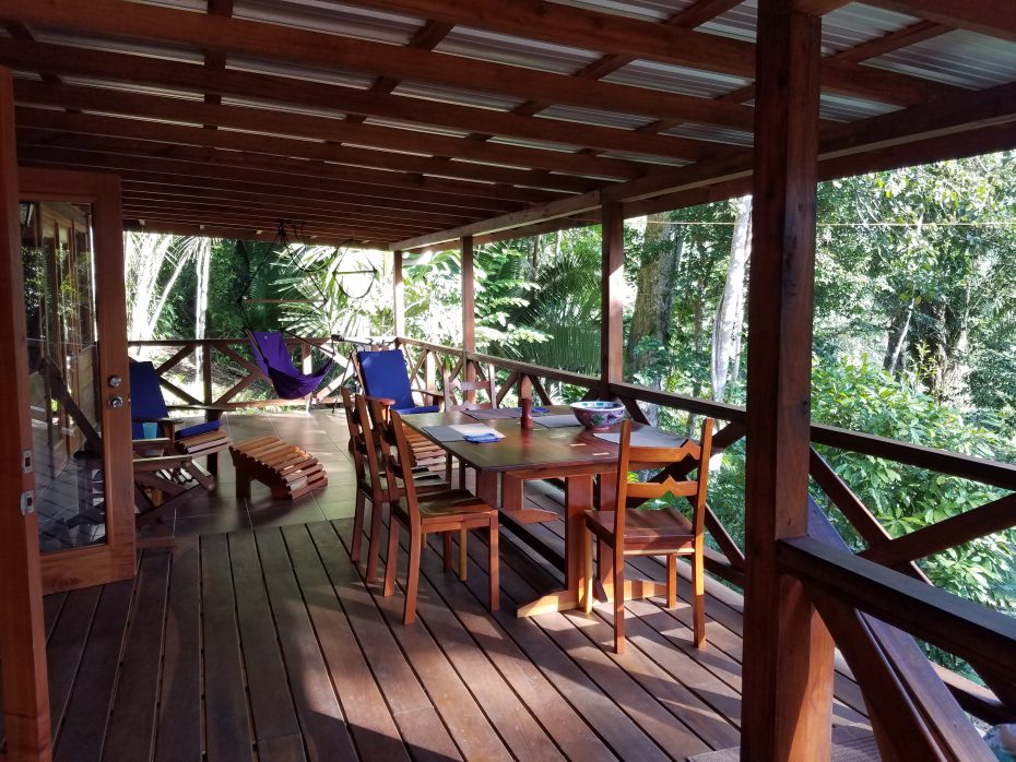 off-grid living rental in belize