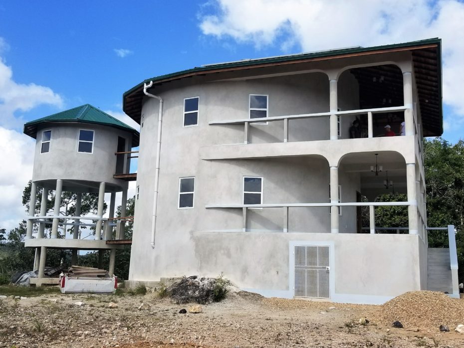 Belize Artist Home
